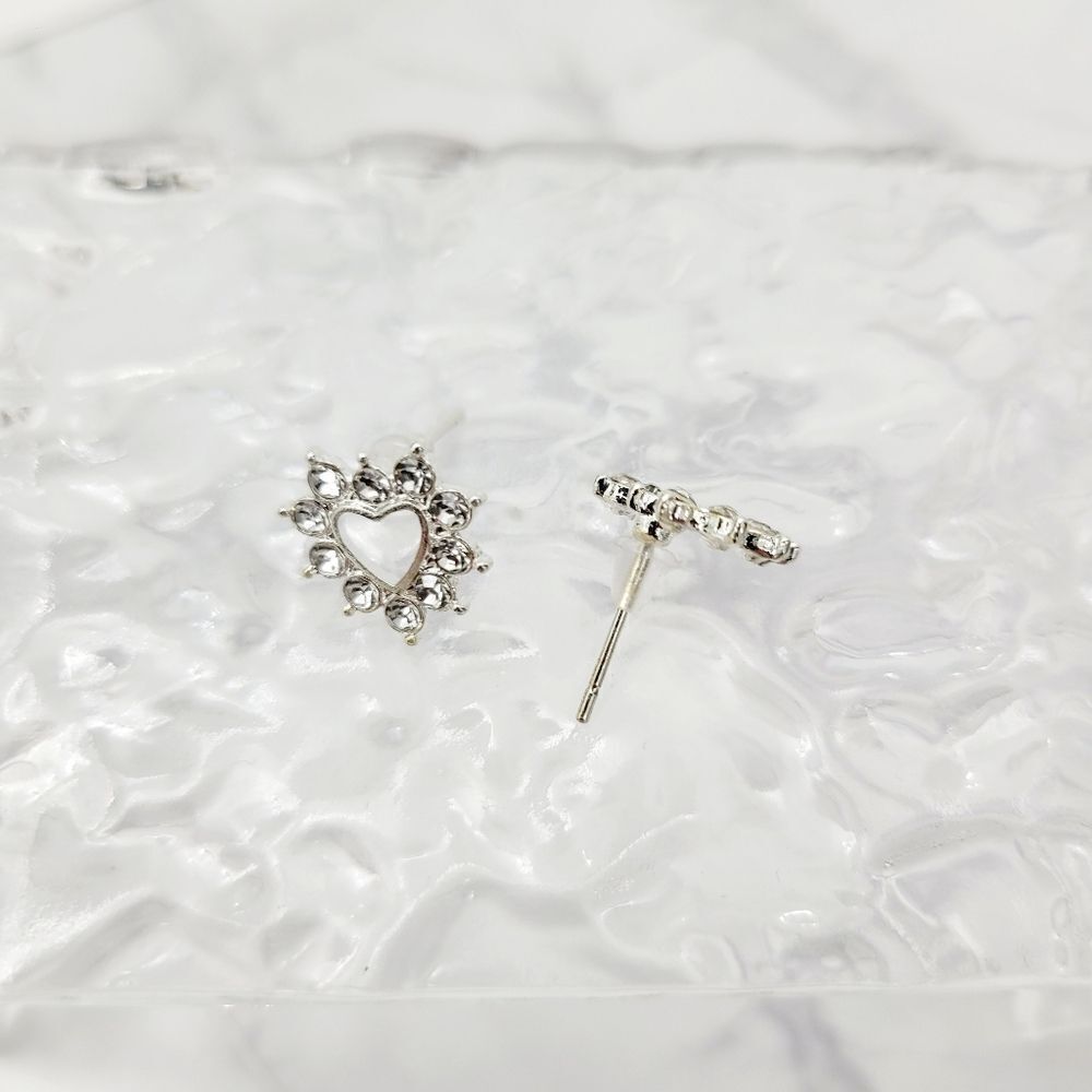 2/$20 Brand New Silver Rhinestone Heart Earrings - Picture 6 of 6